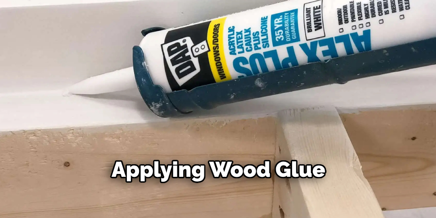 Applying Wood Glue