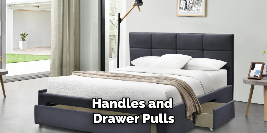 Handles and Drawer Pulls