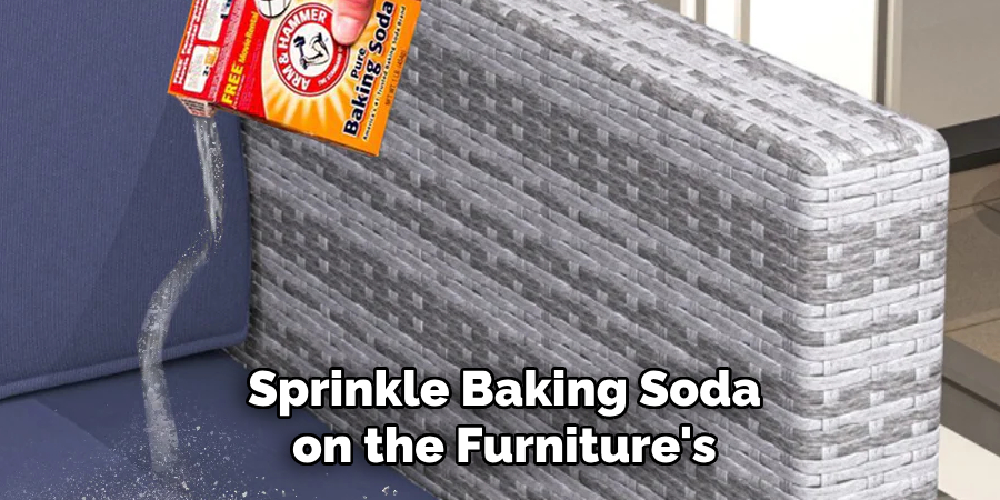 Sprinkle Baking Soda on the Furniture's