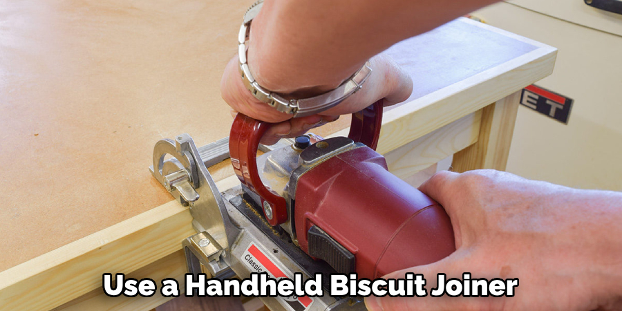 Use a Handheld Biscuit Joiner