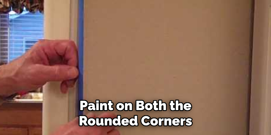 Paint on Both the Rounded Corners