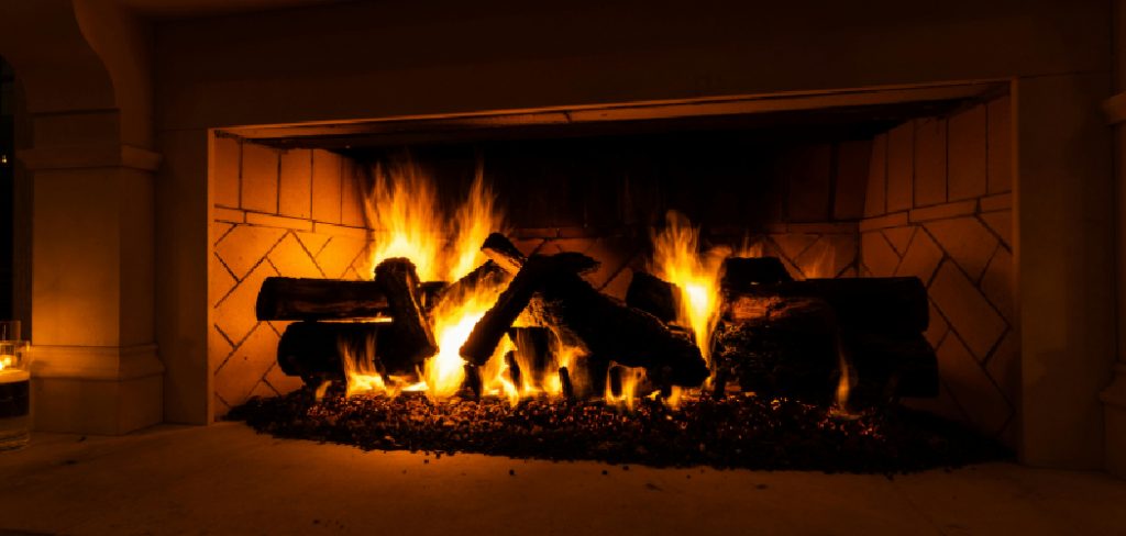 How to Circulate Heat From Wood Fireplace
