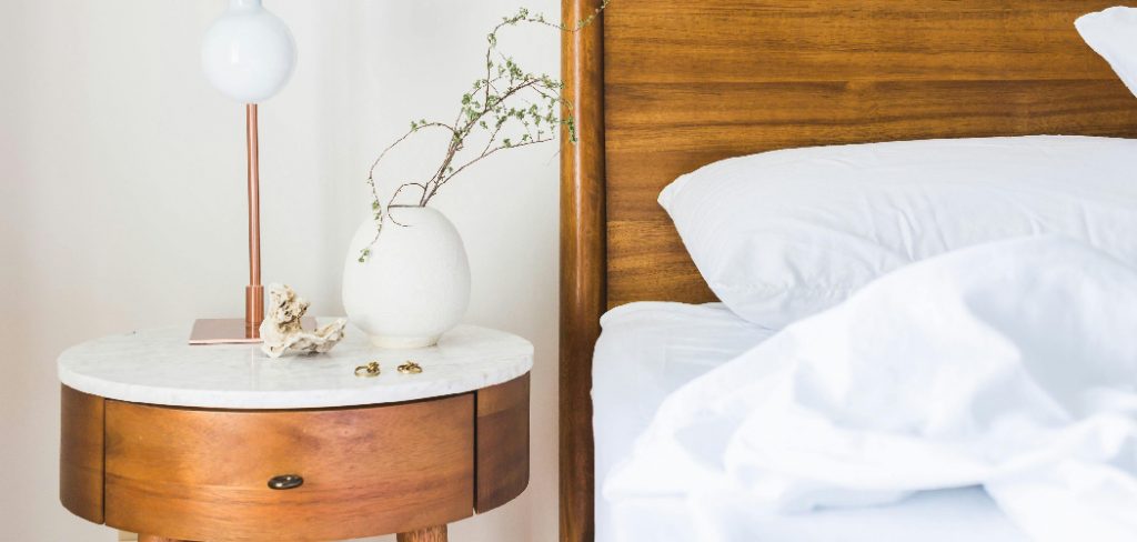 How to Choose a Nightstand