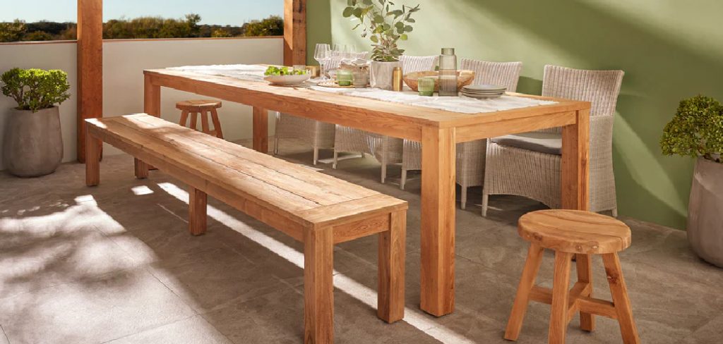 How to Clean Teak Indoor Furniture