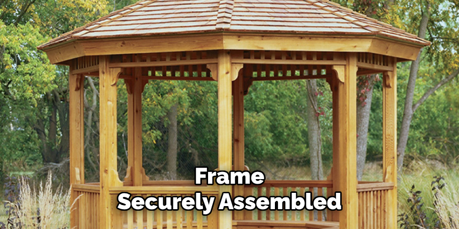 Frame 
Securely Assembled