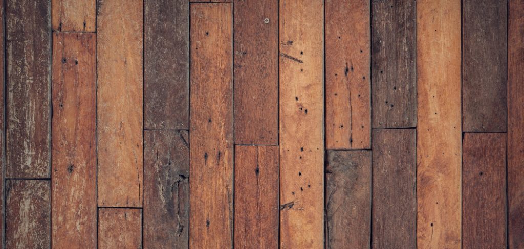 How to Finish Mahogany Wood
