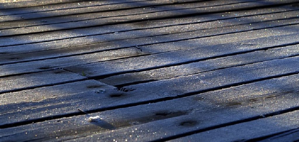 How to Stain Aspen Wood